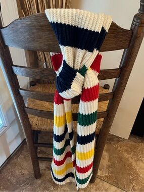 Hudson's Bay HBC Classic Signature Stripe Chunky Knit Scarf - OS Unisex